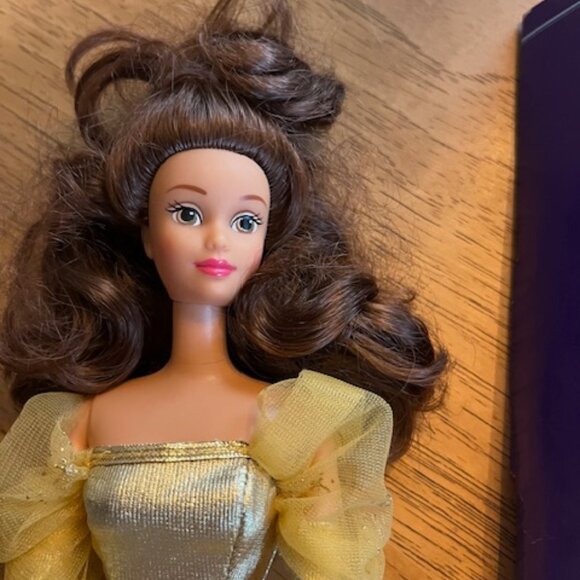 1991 Disney Classics Belle Barbie Beauty & the Beast - Picture 3 of 8